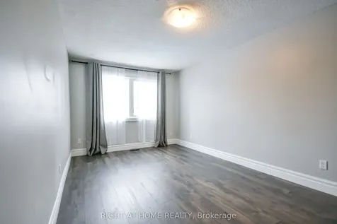99 Oren Boulevard Barrie ON L4N 4M3