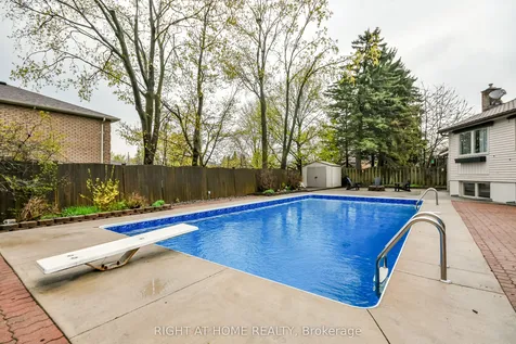 99 Oren Boulevard Barrie ON L4N 4M3