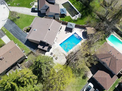 99 Oren Boulevard Barrie ON L4N 4M3
