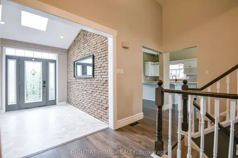 99 Oren Boulevard Barrie ON L4N 4M3