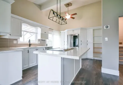 99 Oren Boulevard Barrie ON L4N 4M3