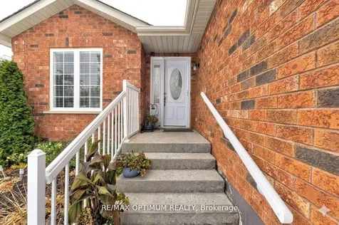 177 Hanmer Street E Barrie ON L4M 6W6