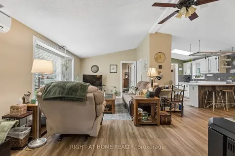 1 Allen Drive S Wasaga Beach ON L9Z 1K5