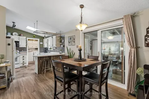 1 Allen Drive S Wasaga Beach ON L9Z 1K5