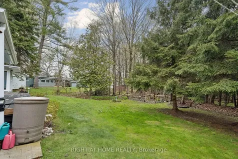 1 Allen Drive S Wasaga Beach ON L9Z 1K5