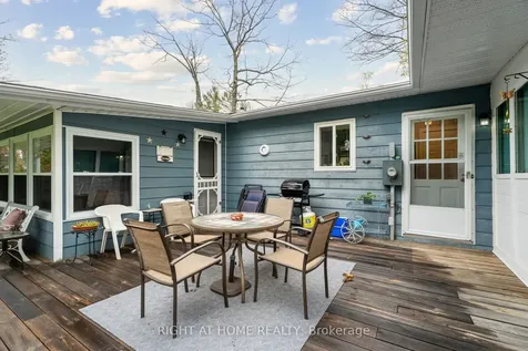 1 Allen Drive S Wasaga Beach ON L9Z 1K5