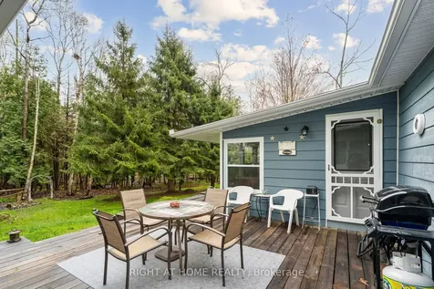 1 Allen Drive S Wasaga Beach ON L9Z 1K5