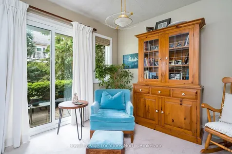 166 Fairway Crescent Collingwood ON L9Y 5B4