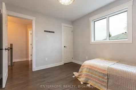 127 Birchwood Drive Barrie ON L4M 6X3