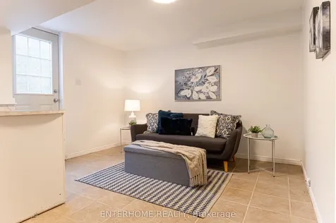 127 Birchwood Drive Barrie ON L4M 6X3