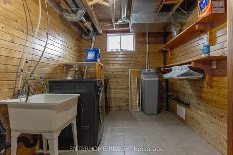 127 Birchwood Drive Barrie ON L4M 6X3