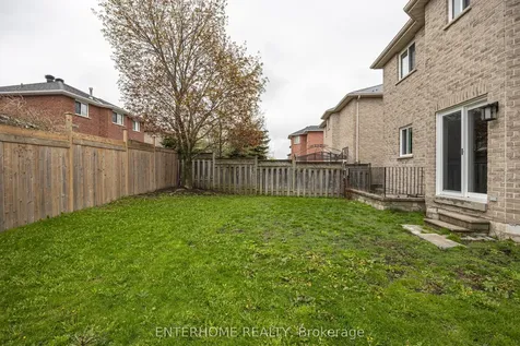 127 Birchwood Drive Barrie ON L4M 6X3