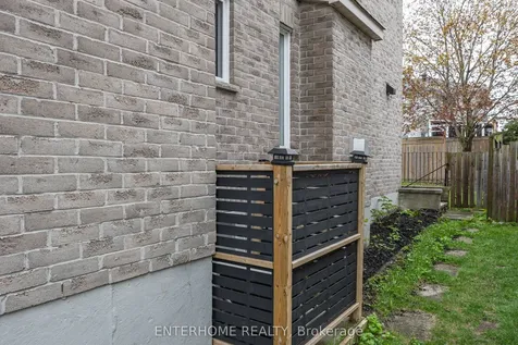127 Birchwood Drive Barrie ON L4M 6X3