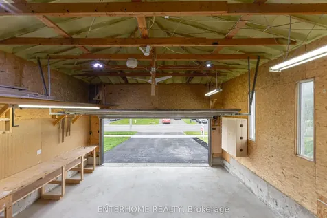 127 Birchwood Drive Barrie ON L4M 6X3