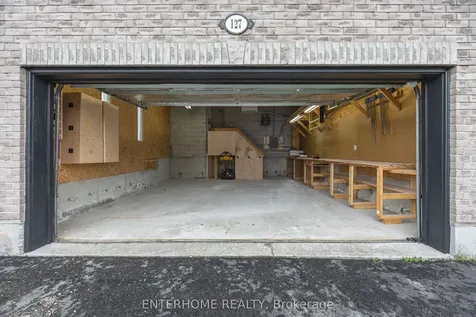 127 Birchwood Drive Barrie ON L4M 6X3