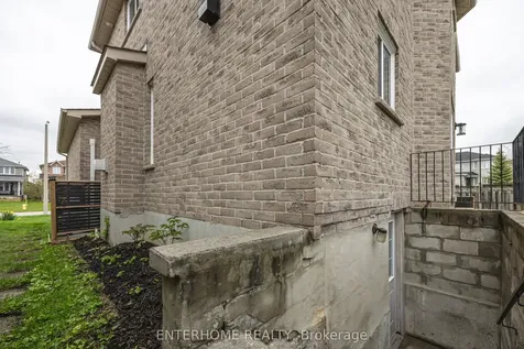 127 Birchwood Drive Barrie ON L4M 6X3