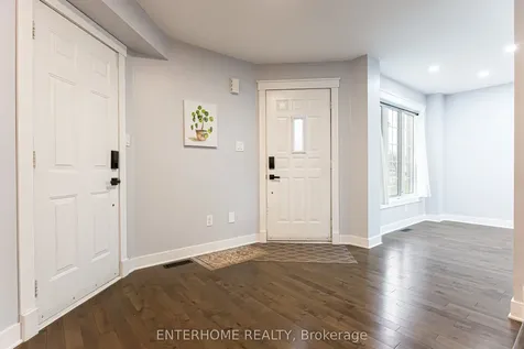127 Birchwood Drive Barrie ON L4M 6X3