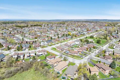 57 Wessenger Drive Barrie ON L4N 8P8