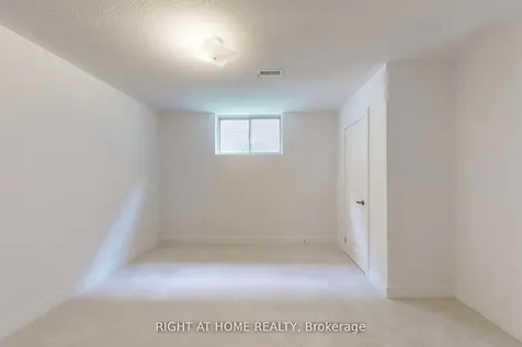 254 Wilcox Drive Clearview ON L0M 1S0