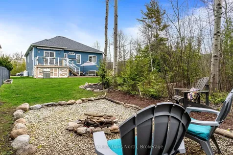 86 Marilyn Avenue S Wasaga Beach ON L9Z 2Y1