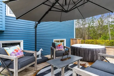 86 Marilyn Avenue S Wasaga Beach ON L9Z 2Y1