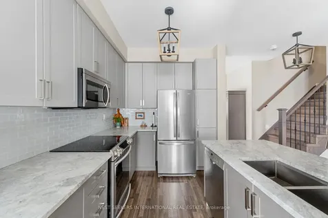 2 Forest Heights Crescent Orillia ON L3V 8J6