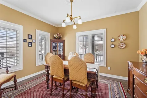 2 Forest Heights Crescent Orillia ON L3V 8J6