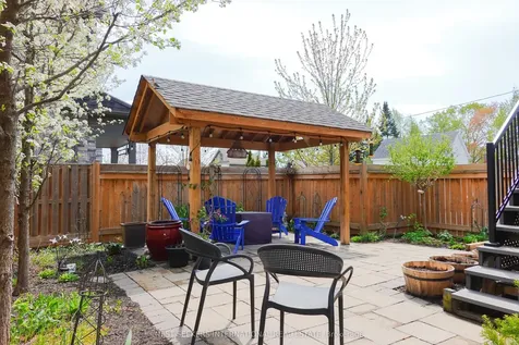 2 Forest Heights Crescent Orillia ON L3V 8J6