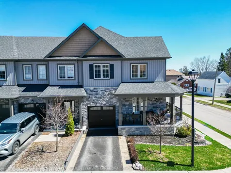 2 Forest Heights Crescent Orillia ON L3V 8J6
