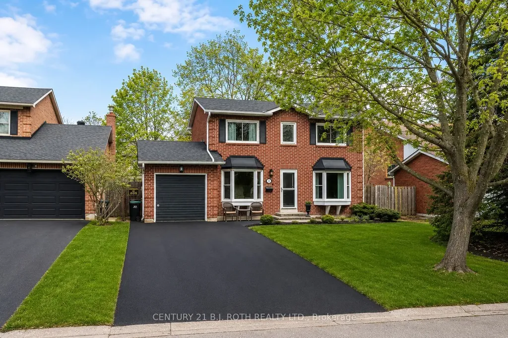 11 Pepler Place Barrie ON L4N 5E3