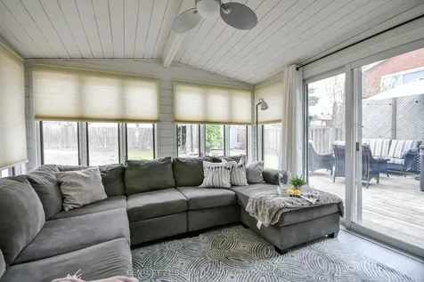 11 Pepler Place Barrie ON L4N 5E3