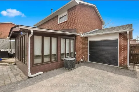 11 Pepler Place Barrie ON L4N 5E3