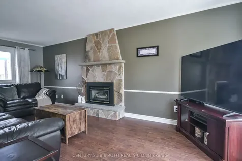 11 Pepler Place Barrie ON L4N 5E3
