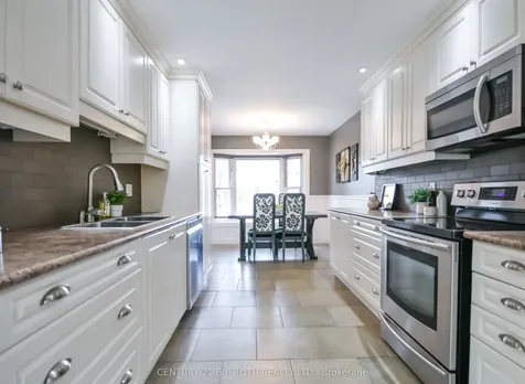 11 Pepler Place Barrie ON L4N 5E3