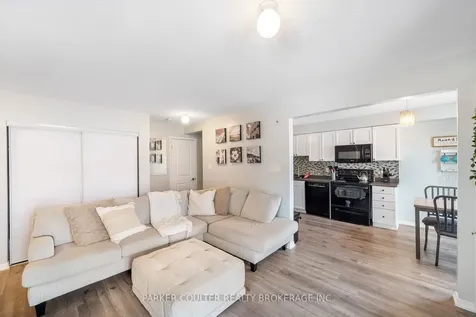 17 Cheltenham Road Barrie ON L4M 0E7