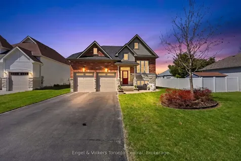 48 Oriole Crescent Wasaga Beach ON L9Z 1A9