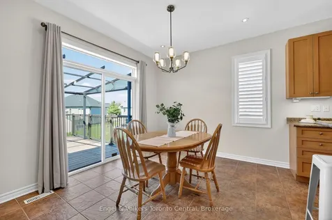 48 Oriole Crescent Wasaga Beach ON L9Z 1A9