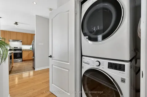 48 Oriole Crescent Wasaga Beach ON L9Z 1A9