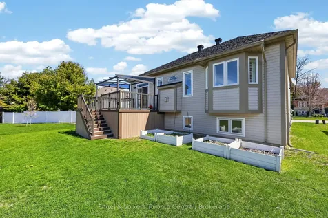 48 Oriole Crescent Wasaga Beach ON L9Z 1A9