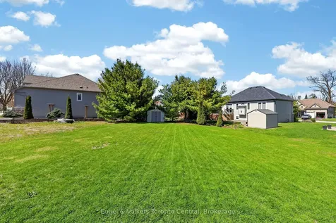48 Oriole Crescent Wasaga Beach ON L9Z 1A9