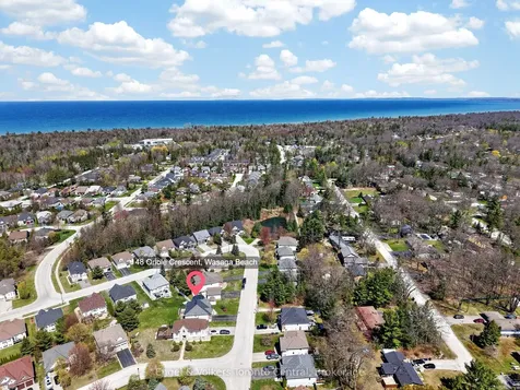 48 Oriole Crescent Wasaga Beach ON L9Z 1A9