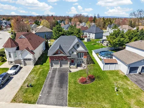 48 Oriole Crescent Wasaga Beach ON L9Z 1A9