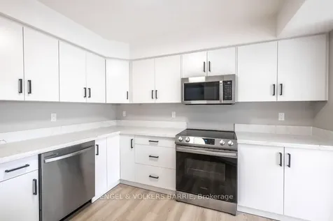 20 Kelly Place Barrie ON L4N 8N2