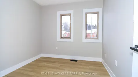 20 Kelly Place Barrie ON L4N 8N2