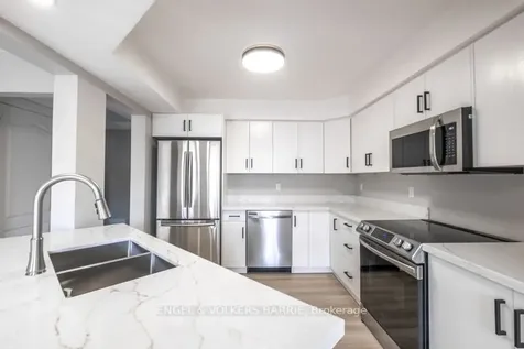 20 Kelly Place Barrie ON L4N 8N2