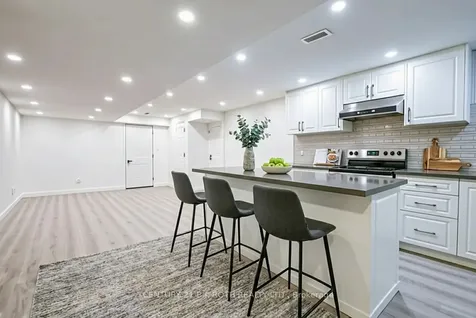 5 Cypress Point Street Barrie ON L4N 6J9