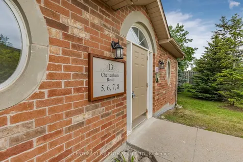 13 Cheltenham Road Barrie ON L4M 0E7