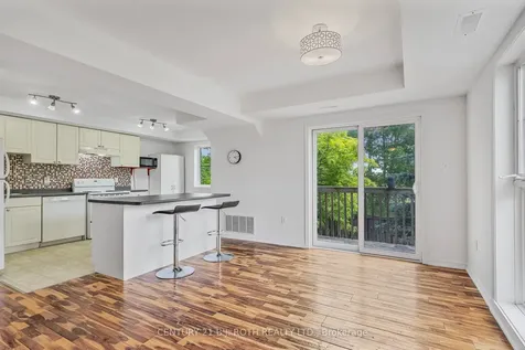 13 Cheltenham Road Barrie ON L4M 0E7