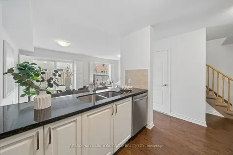 50 Southwoods Crescent Barrie ON L4N 9P8