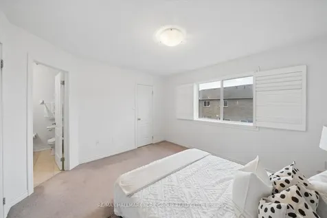 50 Southwoods Crescent Barrie ON L4N 9P8
